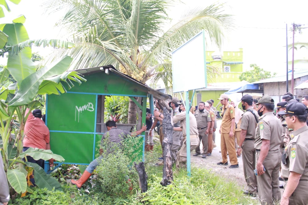  Pos kamling Jalan M. Basir Lurah Rengas Pulau Kecamatan Medan Marelan, di Tertibkan